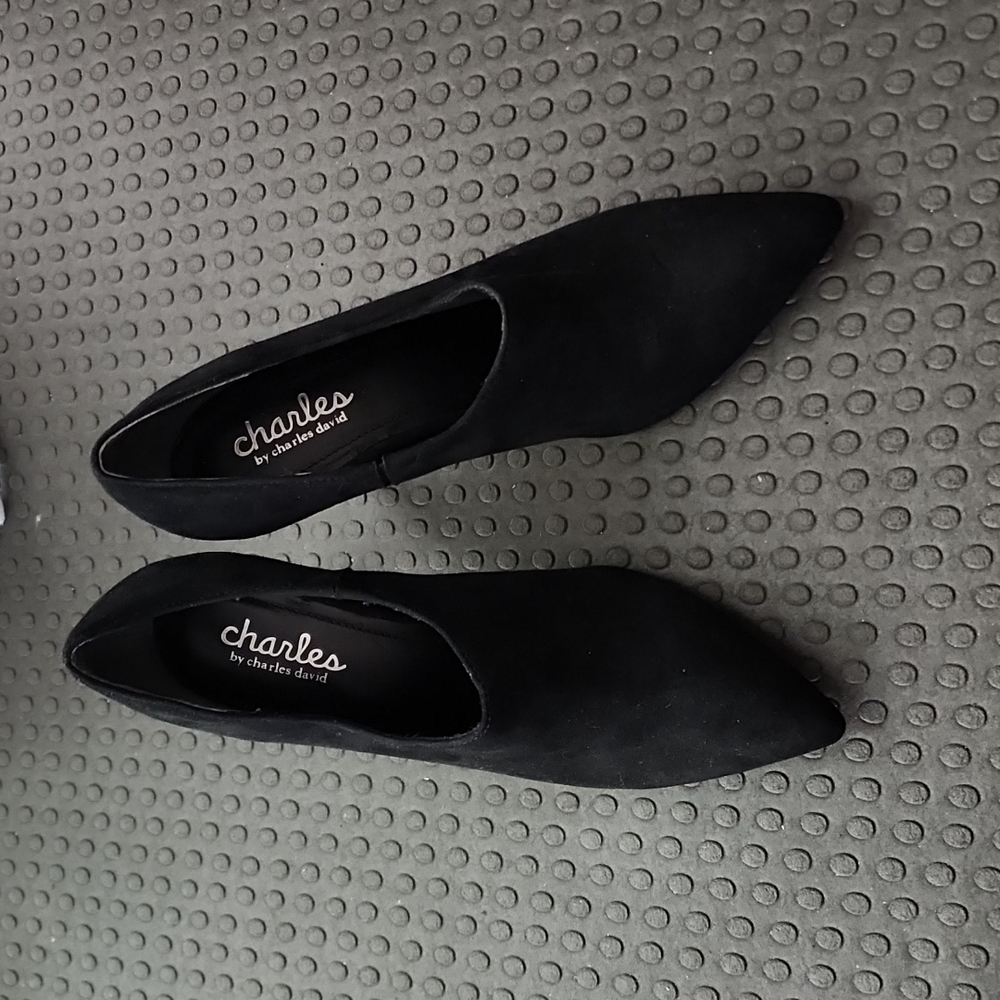 Brand new charles david suede boots size 6.5